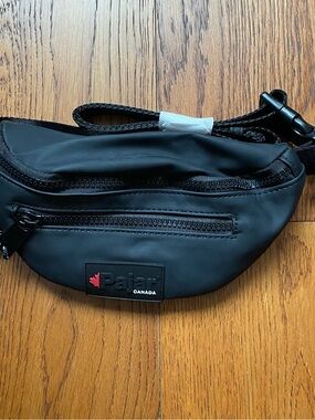 pajar Canada fanny pack